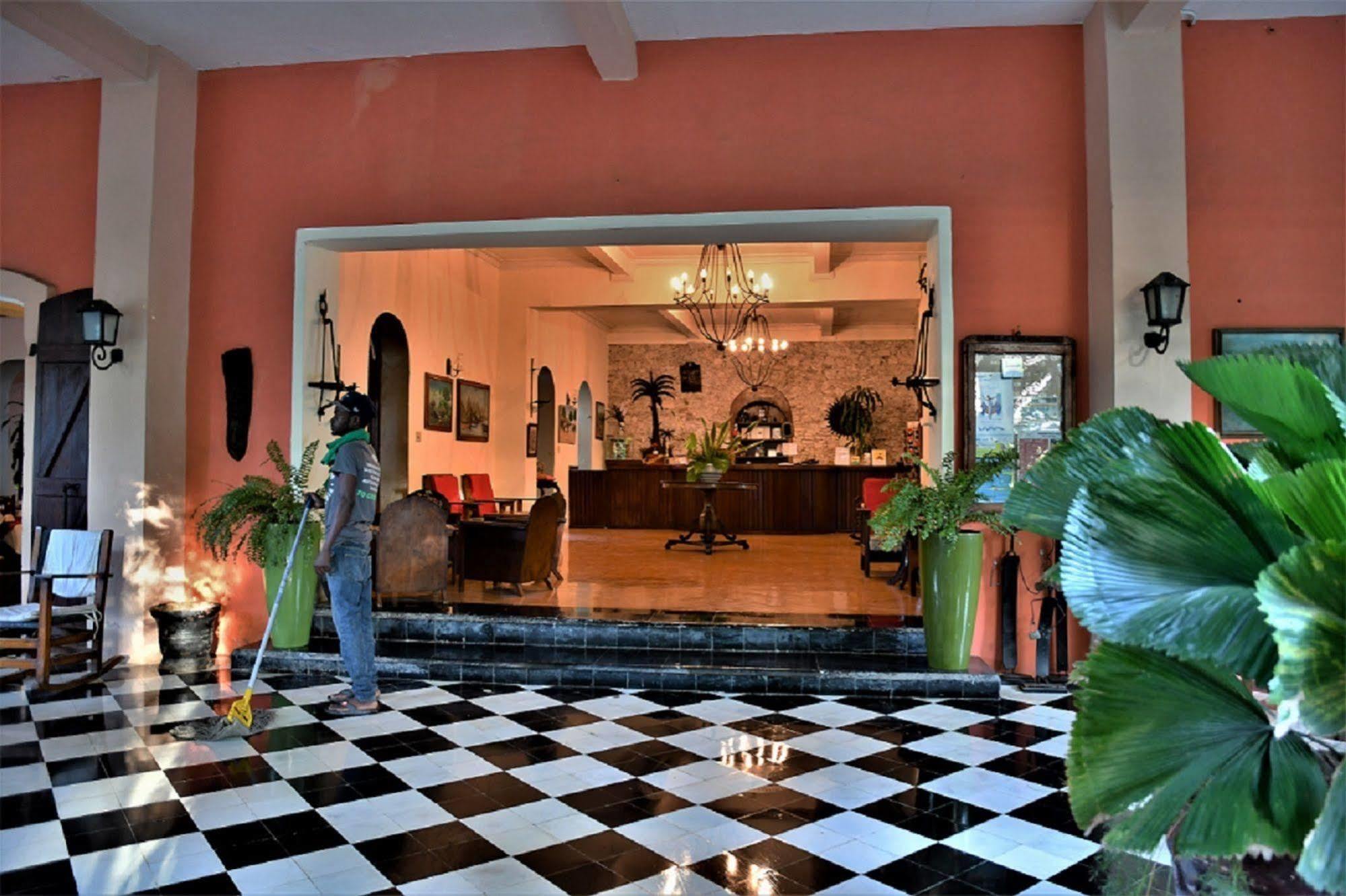 Hôtel du Roi Christophe Cap-Haïtien Extérieur photo